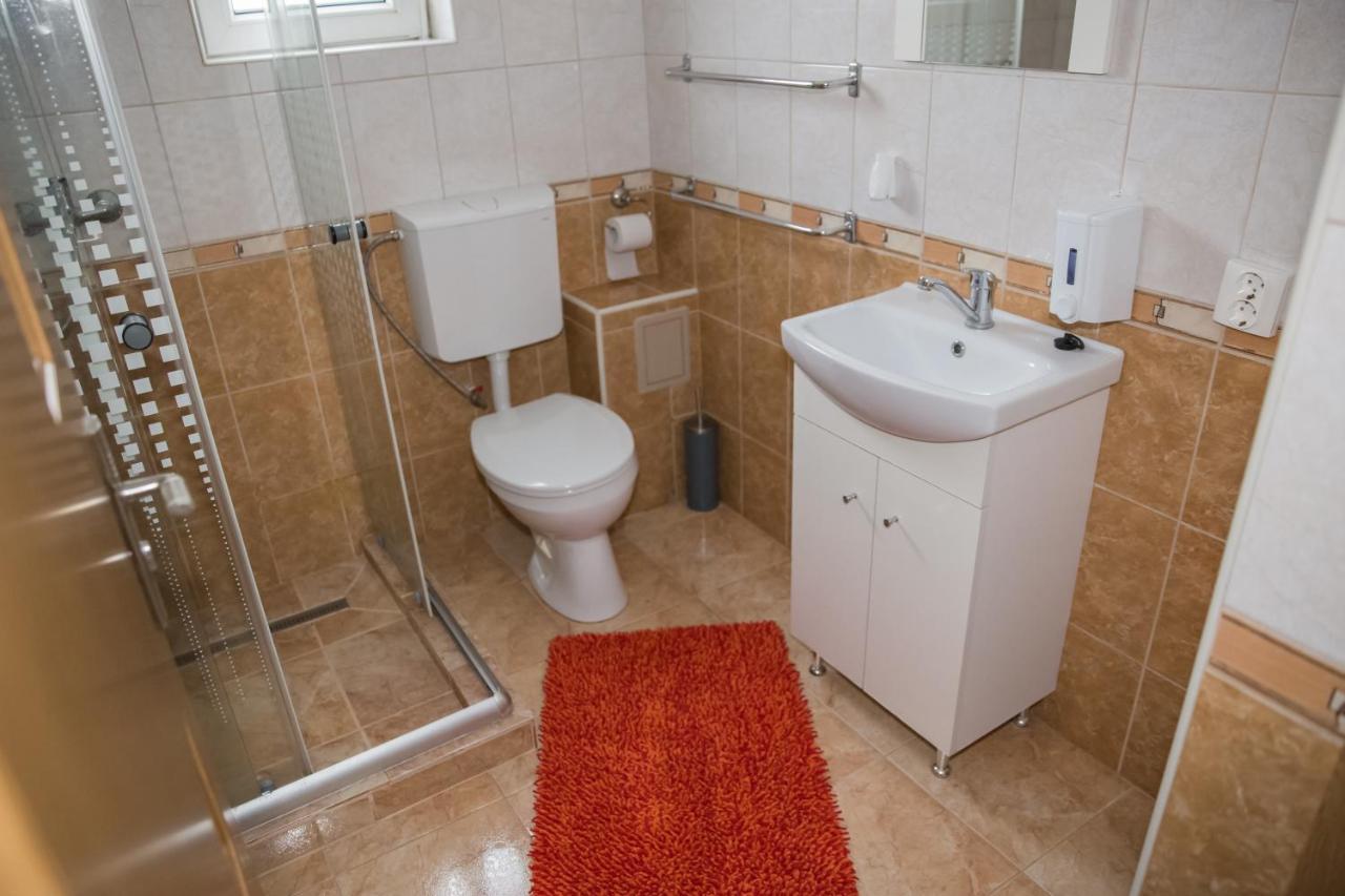 Апартаменты Apartament Beta Бистрица Экстерьер фото